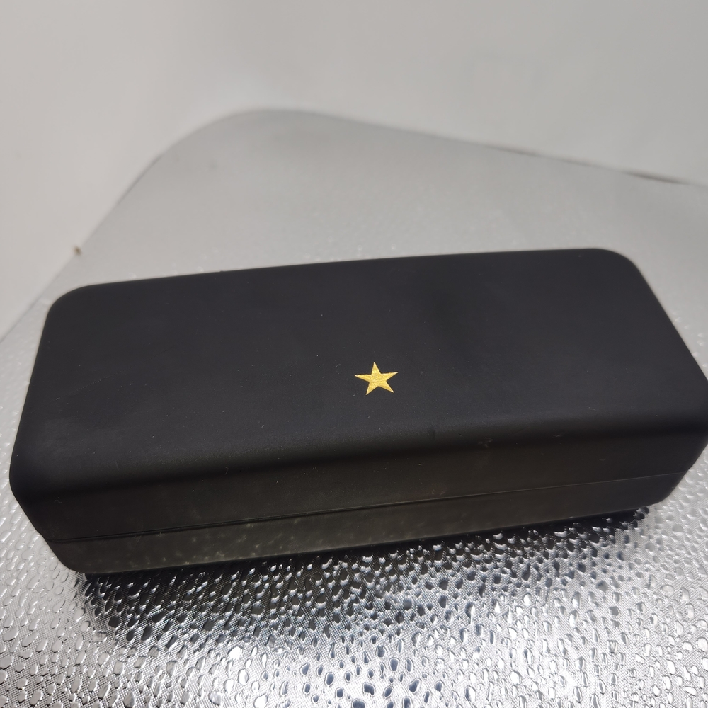 Elegant Black and Gold Star Glasses Case